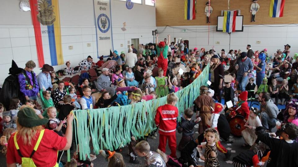 Kindermaskenball der Brunnebutzer /storage/media/399/c97894248112ff6c6cfebbe62e0e4c65.jpg