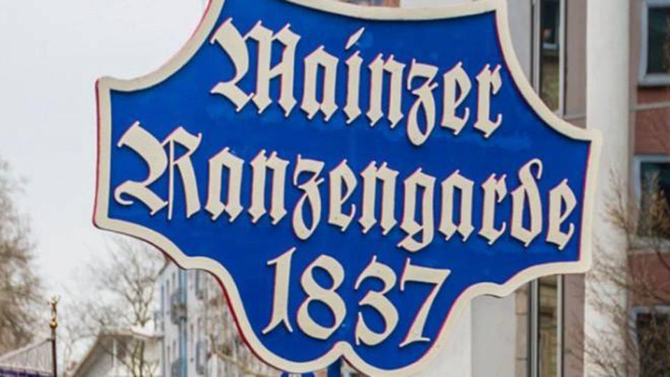 1. Prunkfremdensitzung /storage/media/453/fdf8605deef5c39316fbf4ed368dde79.jpg