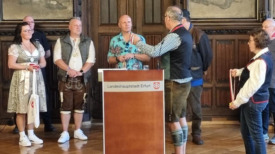 69d327bb59d32271d8f818de702718fb